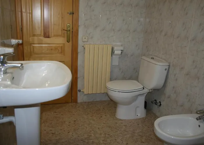 Fonda Naval Escalona