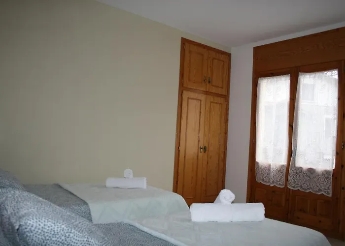 Fonda Naval Escalona