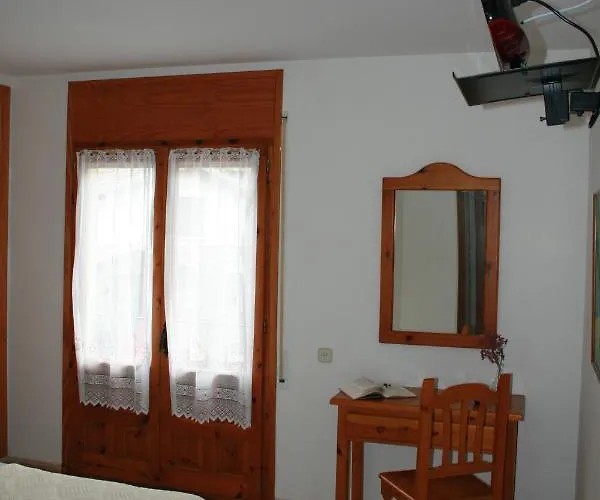 Fonda Naval Escalona