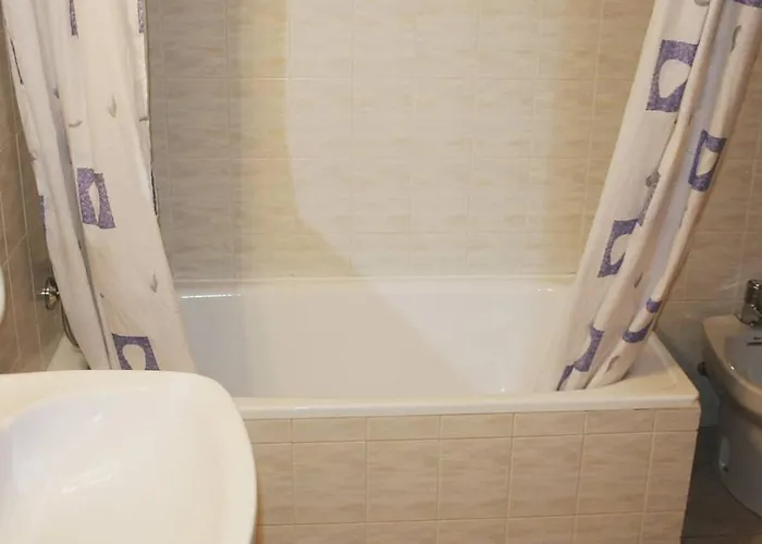 Fonda Naval Escalona